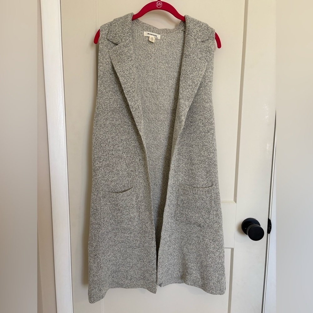 Monteau Light Gray Sleeveless Long Sweater Cardigan